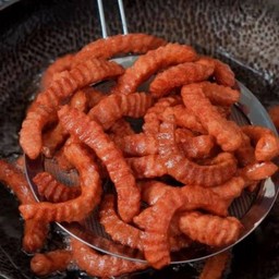 เฟรนช์ฟรายส์ไส้กรอกแดงทอด