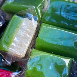 ขนมหน้าตัดใบเตย