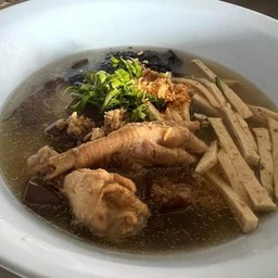 ก๋วยจั๊บจัดเต็ม