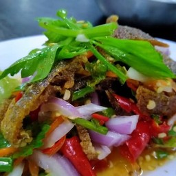 ยำปลาสลิด
