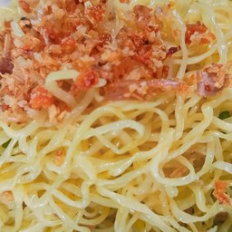 บะหมี่เหลืองล้วน