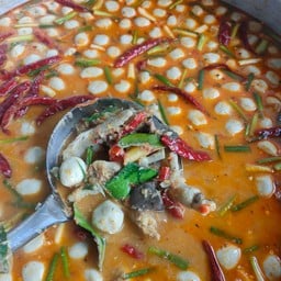 ก๋วยเตี๋ยวไก่มะระริมคลอง3