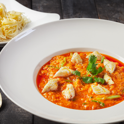 เนื้อปูทะเลผัดผงกะหรี่ หมี่ฮ่องกง (5 ก้อน)