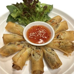 ปอเปี๊ยะทอดไส้ผัก