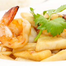 ยอดมะพร้าวผัดกุ้งวัง