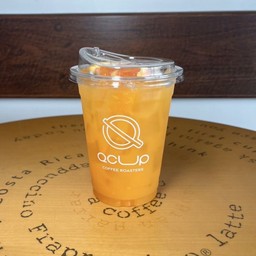 น้ำส้มคั้นสด100%