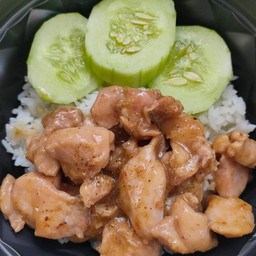 หมู/ไก่กระเทียมราดข้าว