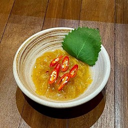 แมงกะพรุนซอสน้ำมันงา