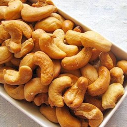 เม็ดมะม่วงหิมพานต์โรยเกลือ