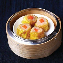 ขนมจีบ (Steamed dumplings)