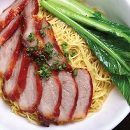 บะหมี่หมูแดง(Roast pork noodles)
