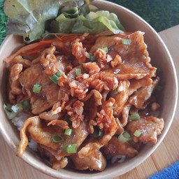 ข้าวหน้าหมูกระเทียม