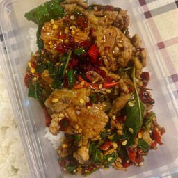 กะเพราหมูชิ้น