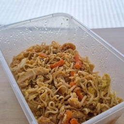 ผัดมาม่า ผัดมาใจ