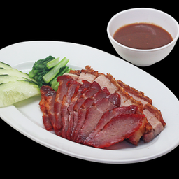 หมูแดง+หมูกรอบ(Red pork + crispy pork)