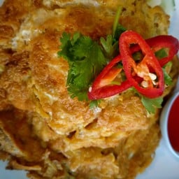 ไข่เจียวกุ้งสับราดข้าว