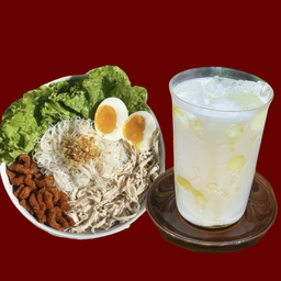 หมี่ไก่ฉีก และโยเกิร์ตโซดา