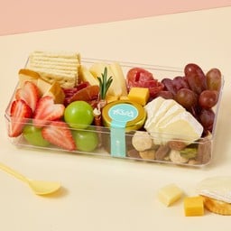 Charcuterie board (M)