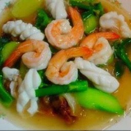 ราดหน้าทะเล