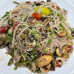 ตำหน่อไม้ปูปลาร้า