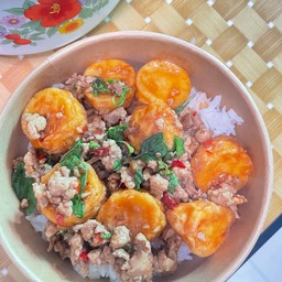 ข้าวกะเพราเต้าหู้หมูสับ