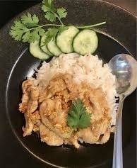 ข้าวไก่กระเทียม