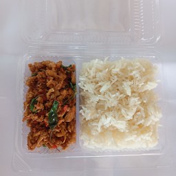 แดง ข้าวเหนียวหมูทอดไก่ทอด กระเพรารสเด็ด