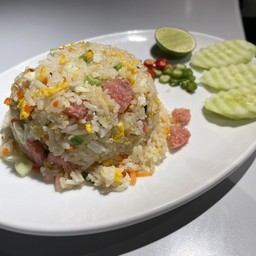 ข้าวผัดแหนมอุดร