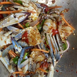 ยำปูม้า มะม่วง