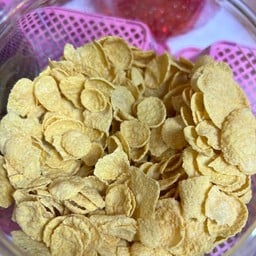 เจ๊บิวตี้ ส้มตำ ยำแซ่บ สตรอเบอรี่เกล็ดหิมะโยเกิร์ต พันท้ายนรสิงห์