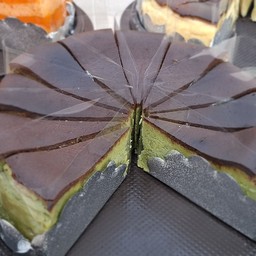 ชีสหน้าไหม้รสชาเขียว