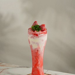 สตอเบอรี่ สมูทตี้โยเกิร์ต Strawberry Yogurt Smoothie