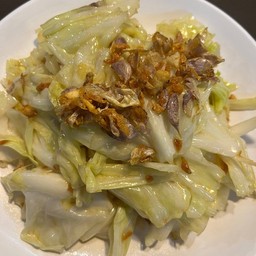 กะหล่ำปลีผัดน้ำปลา