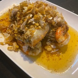 กุ้งทอดกระเทียม