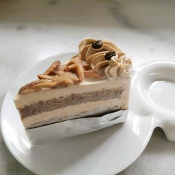 คอฟฟี่อัลมอนด์ครีมเค้ก