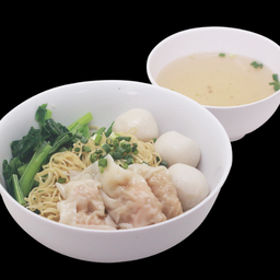 บะหมี่เกี๊ยวกุ้ง+ลูกชิ้นปลา(Shrimp Wonton Noodles + Fish Balls)