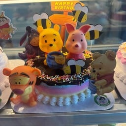 เค้กโมเดลหมีพูขนาด 1 ปอนด์