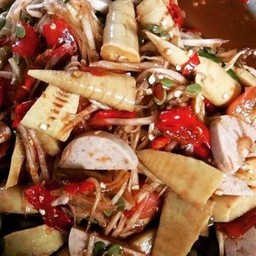 ตำหน่อไม้หมูยอ