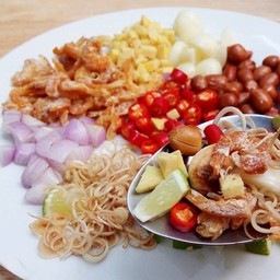 ไก่สามอย่าง