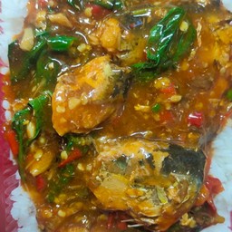 คะน้าปลากระป๋อง