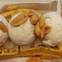 ไอติมวาฟเฟิลไอติม3ลูกเลือกรสชาติได้