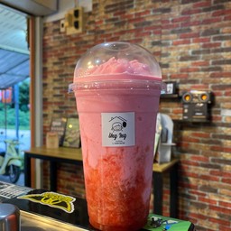 นมชมพูสตอเบอรี่ปั่น