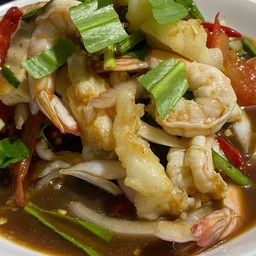 ยำกุ้งสด