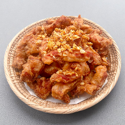 หมูทอดกระเทียม 250 กรัม น้ำจิ้มแจ่ว (กับข้าว)