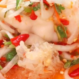 ยำเห็ดขาว+ขาไก่