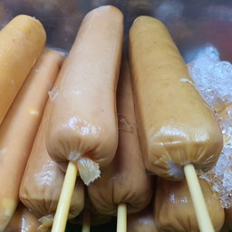 ไส้กรอกรมควันหนังกรอบ