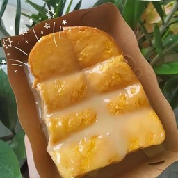 ขนมปังปิ้ง เนย นม น้ำตาล