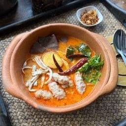 ก๋วยจั๊บหม้อดิน เสงี่ยม