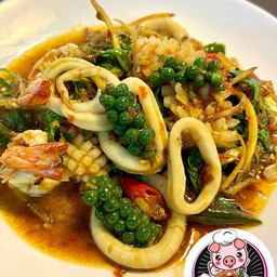 ผัดฉ่าทะเล