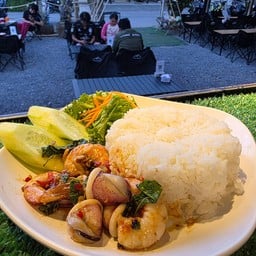 ข้าวกะเพราทะเล